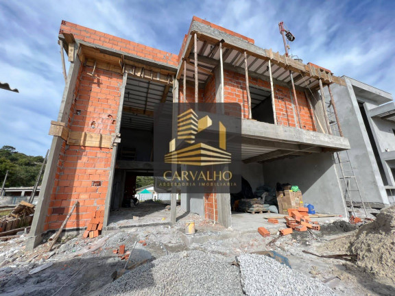 Imagem Casa com 3 Quartos à Venda, 420 m² em São João Do Rio Vermelho - Florianópolis Imagem Casa com 3 Quartos à Venda, 420 m² em São João Do Rio Vermelho - Florianópolis