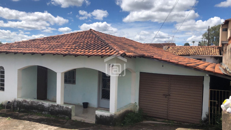 Imagem Imóvel com 3 Quartos à Venda, 100 m² em Amendoim - Caldas Imagem Imóvel com 3 Quartos à Venda, 100 m² em Amendoim - Caldas
