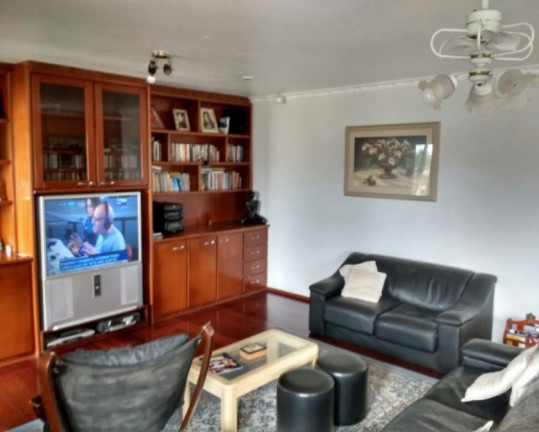 Imagem Casa com 4 Quartos à Venda, 405 m² em Bom Retiro - Joinville Imagem Casa com 4 Quartos à Venda, 405 m² em Bom Retiro - Joinville