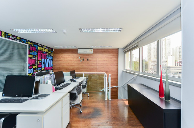 Imagem Ponto Comercial à Venda, 140 m² em Vila Andrade - São Paulo