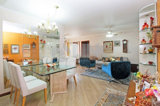 Imagem Apartamento com 3 Quartos à Venda, 128 m² em Moinhos De Vento - Porto Alegre