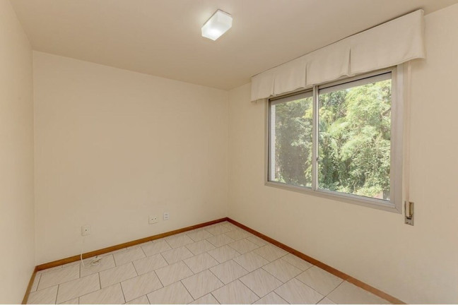 Imagem Apartamento com 3 Quartos à Venda, 108 m² em Higienópolis - Porto Alegre Imagem Apartamento com 3 Quartos à Venda, 108 m² em Higienópolis - Porto Alegre