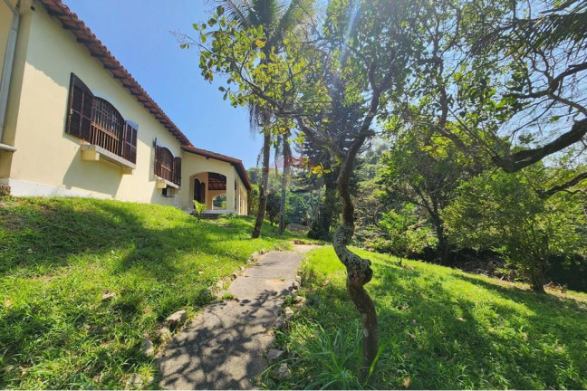 Imagem Casa com 4 Quartos à Venda, 300 m² em Várzea Das Moças - Niterói