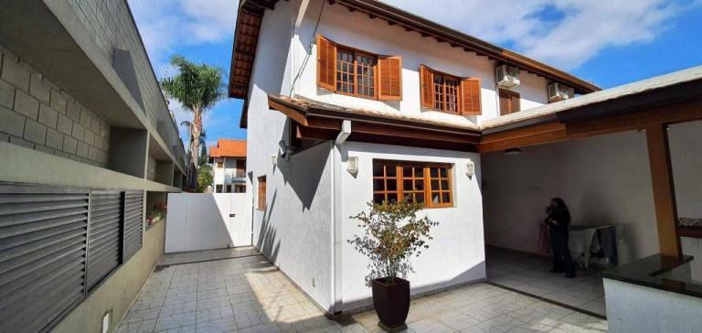 Imagem Casa de Condomínio com 3 Quartos à Venda, 110 m² em Granja Viana - Cotia