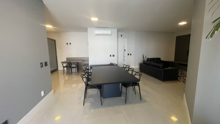 Imagem Apartamento com 3 Quartos para Alugar, 141 m² em Canasvieiras - Florianópolis