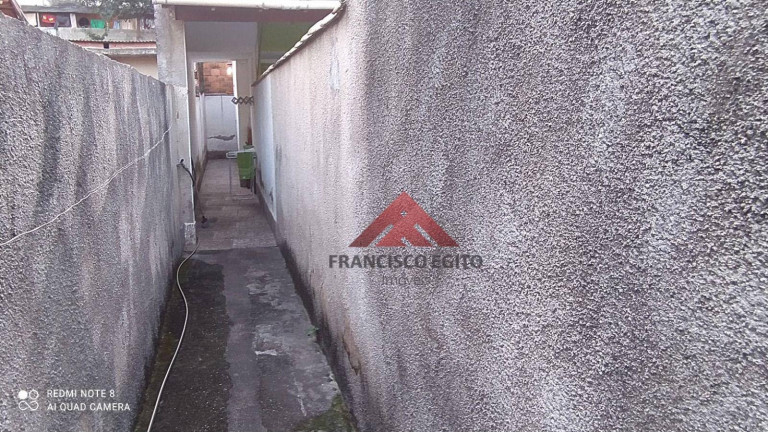 Imagem Casa com 3 Quartos à Venda, 360 m² em Tribobó - São Gonçalo Imagem Casa com 3 Quartos à Venda, 360 m² em Tribobó - São Gonçalo
