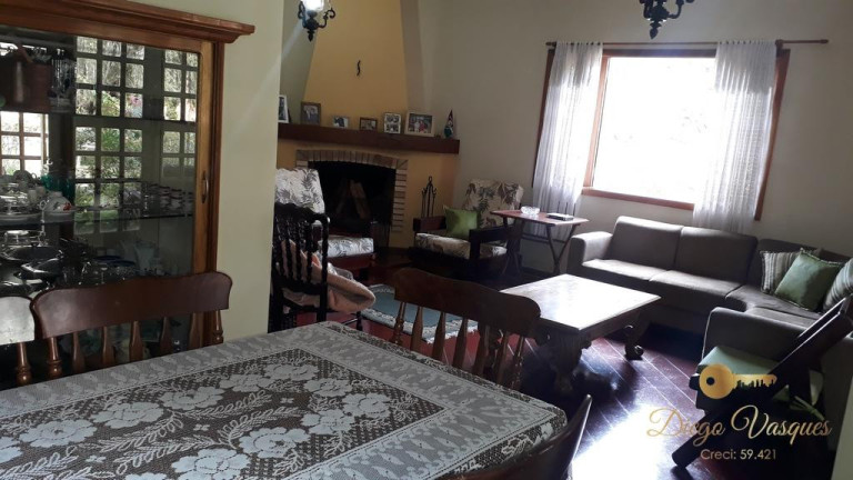 Imagem Casa com 3 Quartos à Venda, 220 m² em Quebra Frascos - Teresópolis Imagem Casa com 3 Quartos à Venda, 220 m² em Quebra Frascos - Teresópolis