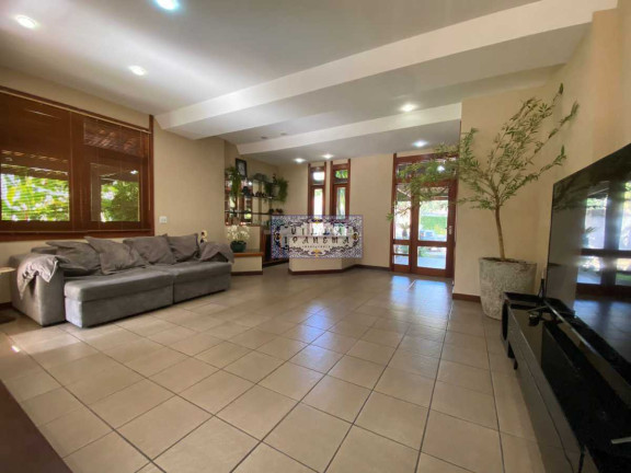 Imagem Imóvel com 9 Quartos à Venda, 675 m² em Piratininga - Niterói