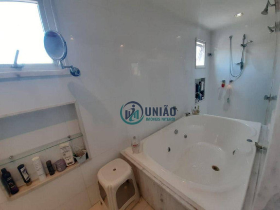 Imagem Casa com 3 Quartos à Venda, 285 m² em Camboinhas - Niterói
