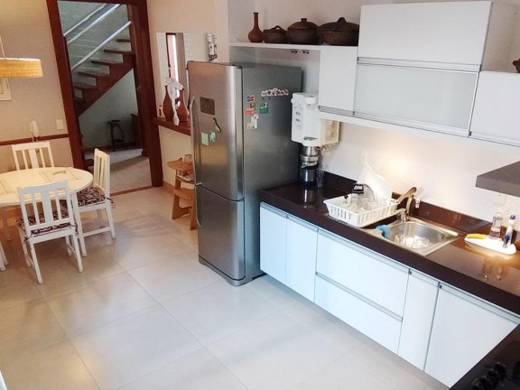 Imagem Casa com 4 Quartos à Venda, em Portinho - Cabo Frio Imagem Casa com 4 Quartos à Venda, em Portinho - Cabo Frio