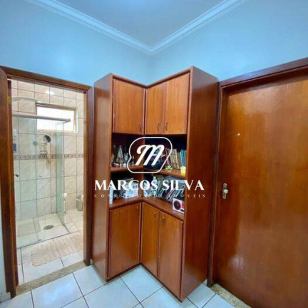Imagem Casa com 3 Quartos à Venda, 300 m² em Campinas Imagem Casa com 3 Quartos à Venda, 300 m² em Campinas