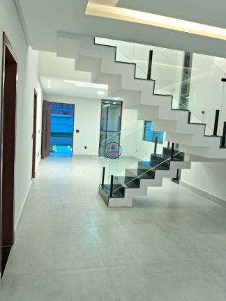 Imagem Casa com 4 Quartos para Alugar ou Temporada, 352 m² em Cajupiranga - Parnamirim Imagem Casa com 4 Quartos para Alugar ou Temporada, 352 m² em Cajupiranga - Parnamirim
