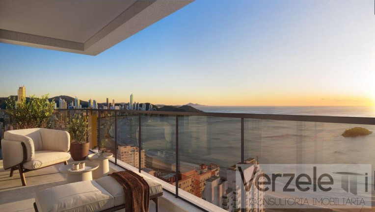 Imagem Apartamento com 4 Quartos à Venda, 178 m² em Centro
