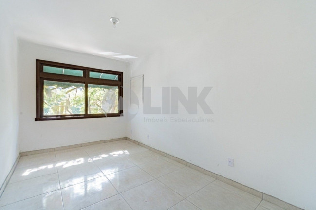 Imagem Imóvel com 2 Quartos à Venda, 162 m² em Higienópolis - Porto Alegre Imagem Imóvel com 2 Quartos à Venda, 162 m² em Higienópolis - Porto Alegre