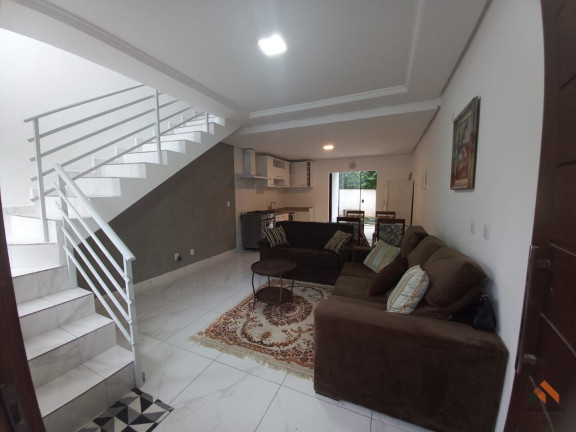 Imagem Casa com 2 Quartos à Venda, 100 m² Imagem Casa com 2 Quartos à Venda, 100 m²