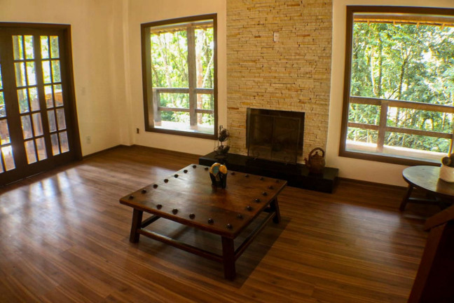 Imagem Casa com 3 Quartos à Venda, 270 m² em Quebra Frascos - Teresópolis Imagem Casa com 3 Quartos à Venda, 270 m² em Quebra Frascos - Teresópolis