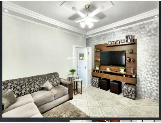 Imagem Casa com 2 Quartos à Venda, 210 m² Imagem Casa com 2 Quartos à Venda, 210 m²