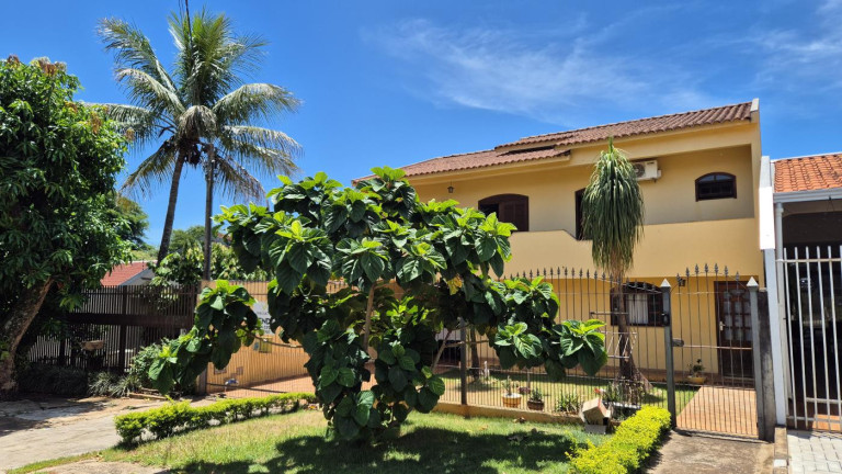 Casa com 4 Quartos à Venda, 256 m² em Jardim Aporã - Foz Do Iguaçu