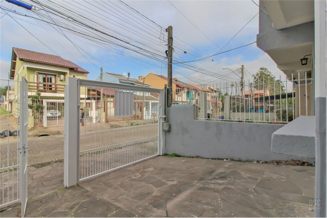 Imagem Casa com 3 Quartos à Venda,  em Hípica - Porto Alegre