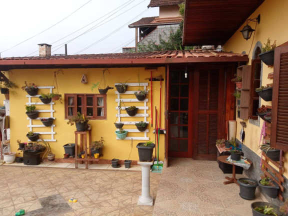 Imagem Casa com 3 Quartos à Venda, em Conego - Nova Friburgo Imagem Casa com 3 Quartos à Venda, em Conego - Nova Friburgo