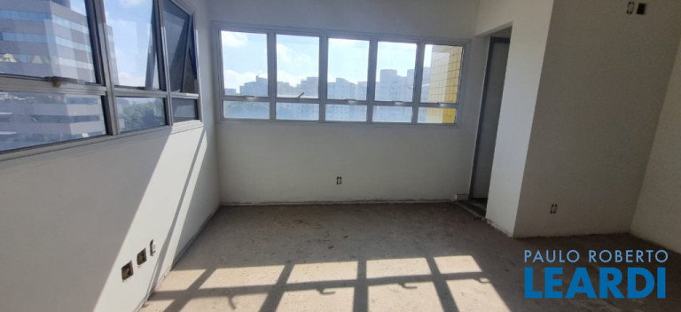 Imagem Sala Comercial à Venda, 45 m² em Centro - Santo André Imagem Sala Comercial à Venda, 45 m² em Centro - Santo André
