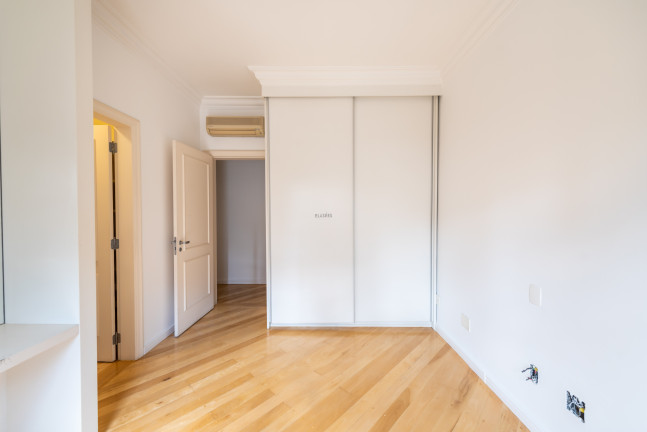 Imagem Apartamento com 4 Quartos à Venda, 313 m² em Moema - São Paulo Imagem Apartamento com 4 Quartos à Venda, 313 m² em Moema - São Paulo
