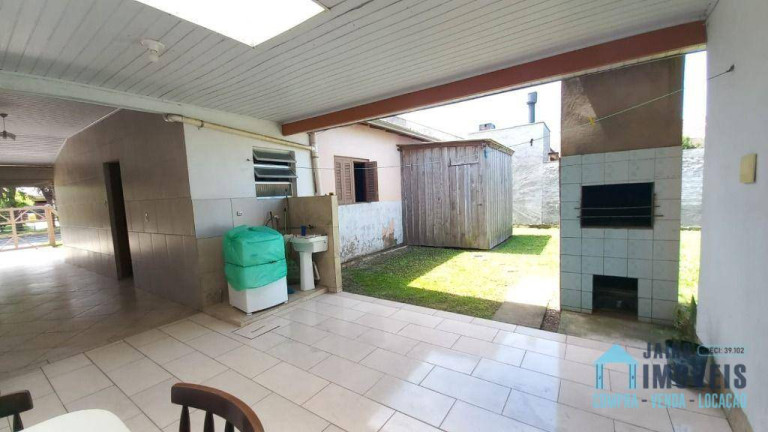 Imagem Casa com 3 Quartos à Venda, 300 m² em Nova Tramandaí - Tramandaí Imagem Casa com 3 Quartos à Venda, 300 m² em Nova Tramandaí - Tramandaí