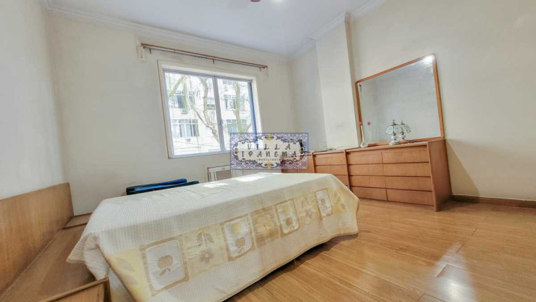 Imagem Apartamento com 3 Quartos à Venda, 133 m² em Laranjeiras - Rio De Janeiro Imagem Apartamento com 3 Quartos à Venda, 133 m² em Laranjeiras - Rio De Janeiro