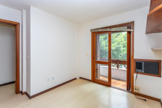 Imagem Apartamento com 3 Quartos à Venda, 124 m² em Petrópolis - Porto Alegre Imagem Apartamento com 3 Quartos à Venda, 124 m² em Petrópolis - Porto Alegre