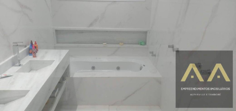 Imagem Casa com 4 Quartos à Venda, 350 m² em Tamboré - Barueri Imagem Casa com 4 Quartos à Venda, 350 m² em Tamboré - Barueri