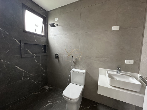 Imagem Sobrado com 3 Quartos à Venda, 302 m² em Boa Vista - Curitiba Imagem Sobrado com 3 Quartos à Venda, 302 m² em Boa Vista - Curitiba