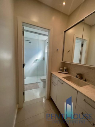 Imagem Apartamento com 4 Quartos à Venda, 161 m² em Centro - Balneário Camboriú Imagem Apartamento com 4 Quartos à Venda, 161 m² em Centro - Balneário Camboriú