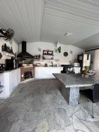 Imagem Casa com 5 Quartos à Venda, 310 m² em Itaipu - Niterói Imagem Casa com 5 Quartos à Venda, 310 m² em Itaipu - Niterói