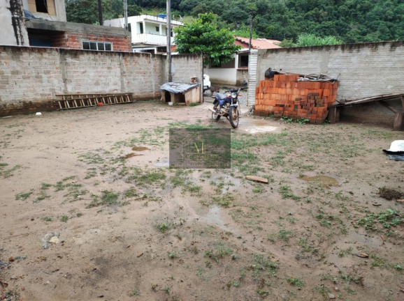 Imagem Casa com 2 Quartos à Venda, 154 m² em Jardim Santo Antonio - Tomazina