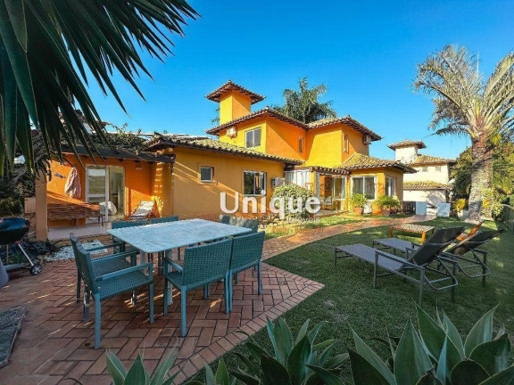 Imagem Casa com 4 Quartos à Venda, 250 m² em Ferradura - Armação Dos Búzios Imagem Casa com 4 Quartos à Venda, 250 m² em Ferradura - Armação Dos Búzios