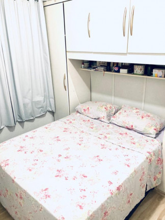 Imagem Imóvel com 2 Quartos à Venda, 47 m² em Floresta - Porto Alegre Imagem Imóvel com 2 Quartos à Venda, 47 m² em Floresta - Porto Alegre