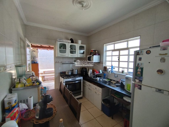 Imagem Casa com 3 Quartos à Venda, 200 m² em Pacaembu - Uberaba Imagem Casa com 3 Quartos à Venda, 200 m² em Pacaembu - Uberaba