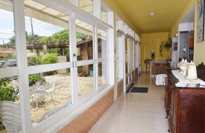Imagem Casa com 9 Quartos à Venda, 720 m² em Jardim Samambaia - Ubatuba Imagem Casa com 9 Quartos à Venda, 720 m² em Jardim Samambaia - Ubatuba