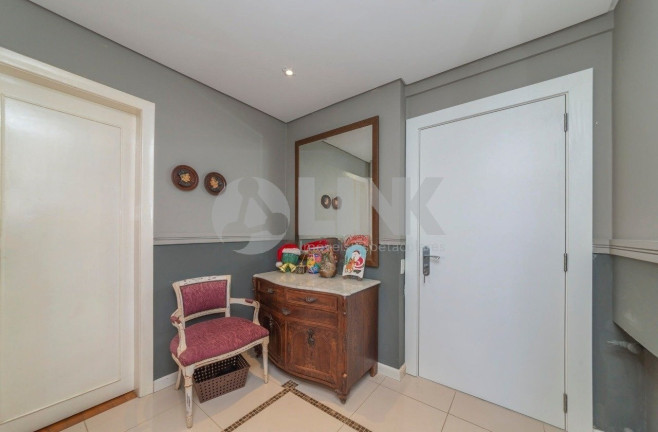 Imagem Apartamento com 3 Quartos à Venda, 190 m² em Moinhos De Vento - Porto Alegre