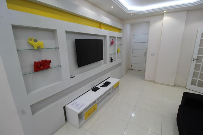 Imagem Apartamento com 2 Quartos para Temporada, 90 m² em Copacabana - Rio De Janeiro Imagem Apartamento com 2 Quartos para Temporada, 90 m² em Copacabana - Rio De Janeiro