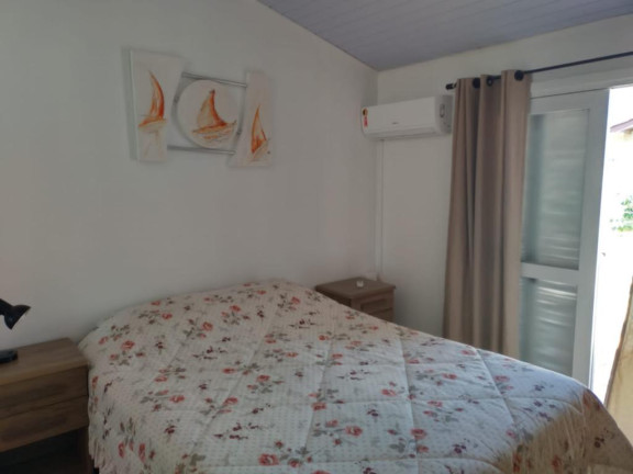 Imagem Sobrado com 3 Quartos à Venda, 90 m² em Capão Novo - Capao Da Canoa Imagem Sobrado com 3 Quartos à Venda, 90 m² em Capão Novo - Capao Da Canoa
