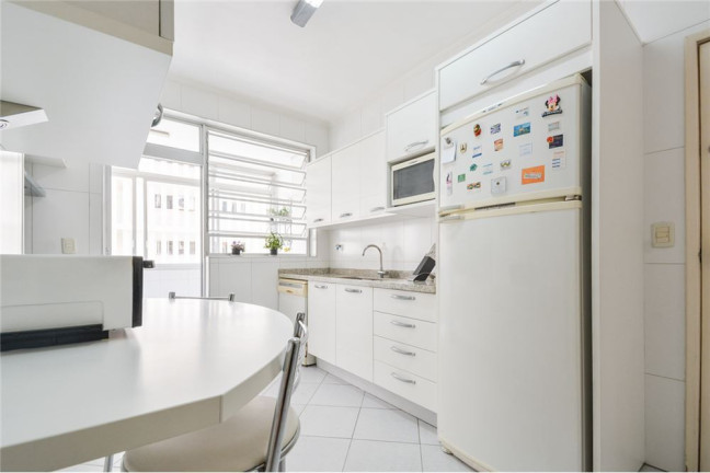Imagem Apartamento com 3 Quartos à Venda, 145 m² em Itaim Bibi - São Paulo Imagem Apartamento com 3 Quartos à Venda, 145 m² em Itaim Bibi - São Paulo