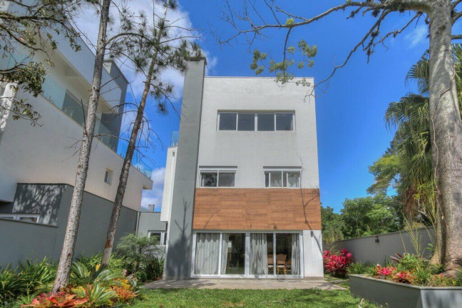 Imagem Imóvel com 3 Quartos à Venda, 300 m² em Pedra Redonda - Porto Alegre Imagem Imóvel com 3 Quartos à Venda, 300 m² em Pedra Redonda - Porto Alegre