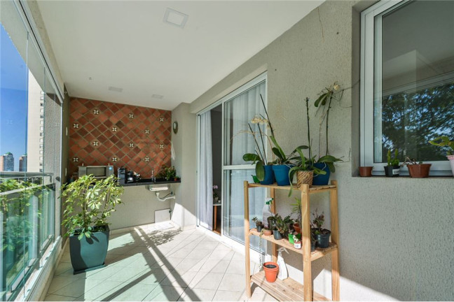 Imagem Imóvel com 3 Quartos à Venda, em Vila Andrade - São Paulo Imagem Imóvel com 3 Quartos à Venda, em Vila Andrade - São Paulo