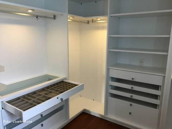 Imagem Casa com 6 Quartos à Venda, 850 m² em Barra Da Tijuca - Rio De Janeiro Imagem Casa com 6 Quartos à Venda, 850 m² em Barra Da Tijuca - Rio De Janeiro