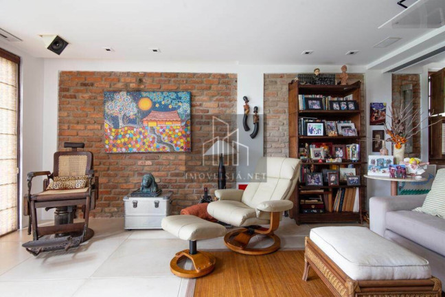 Imagem Casa com 9 Quartos à Venda, 434 m² em Ferradura - Armação Dos Búzios Imagem Casa com 9 Quartos à Venda, 434 m² em Ferradura - Armação Dos Búzios