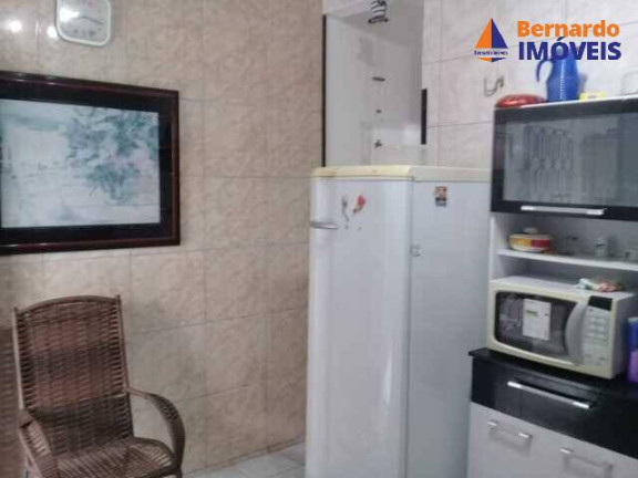 Imagem Casa com 4 Quartos à Venda, 220 m² em Centro - Cascavel Imagem Casa com 4 Quartos à Venda, 220 m² em Centro - Cascavel