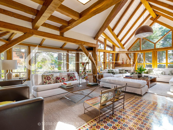 Imagem Casa com 3 Quartos à Venda, em Aldeia Da Serra - Barueri Imagem Casa com 3 Quartos à Venda, em Aldeia Da Serra - Barueri