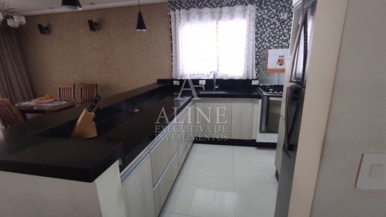 Imagem Casa de Condomínio com 3 Quartos à Venda, 127 m² em Chácara Quiriri - Carapicuíba