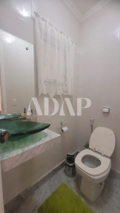 Imagem Casa com 3 Quartos à Venda, 273 m² em Vargem Pequena - Rio De Janeiro